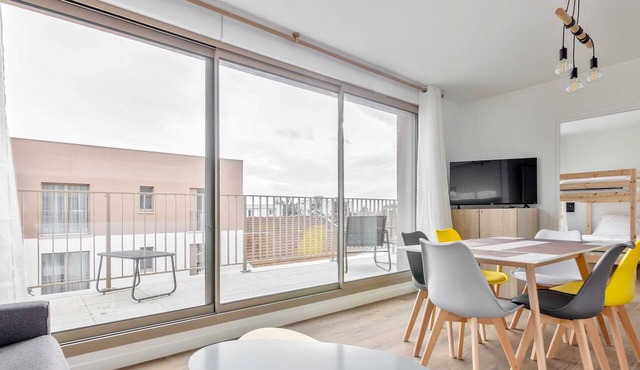 Pleasant Apt with Balcony-6P-Close to Disney/Paris