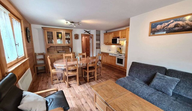 Practical apartment near the slopes - 8 guests