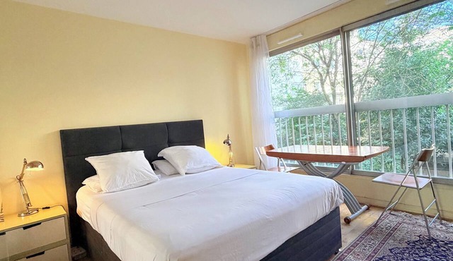 quiet and comfortable studio steps away from le marais in Paris