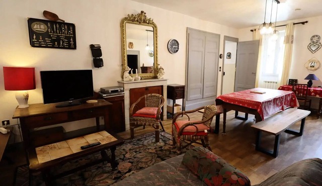 Rainbow Residence - Vacation rental. Spacious apartment 6 pers. in the village