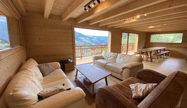 Recent chalet for 15 people with wifi and parking in Arêches-Beaufort