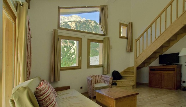 Resort center, balcony, tv, ski locker, 66m², Pralognan-la-Vanoise