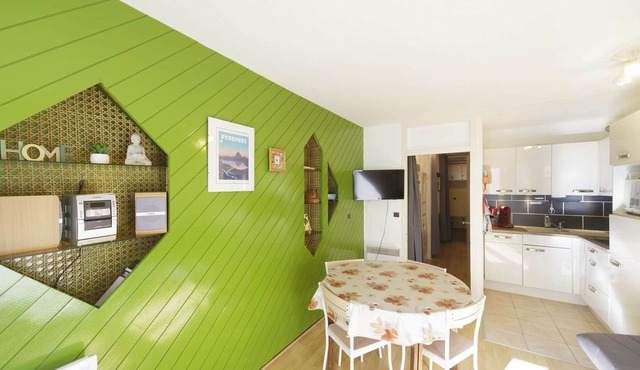 Spacious Apartment for 6 in Gourette