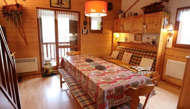 Spacious duplex for 10 people with pool in Arêches-Beaufort