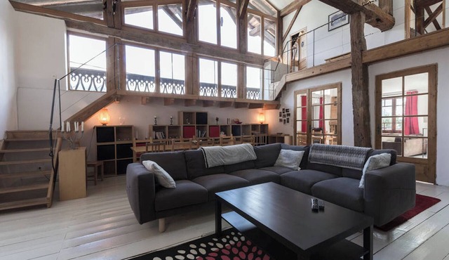 Spectacular Barn Conversion With Fantastic Views and Hot Tub