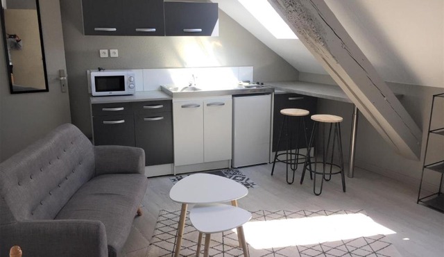 Studio étage 3, proche Techn'hom, IUT et UTBM