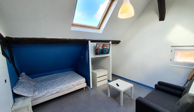 Studio avec terrasse et wifi a Pierrelaye