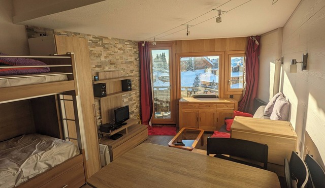 Studio close to amenities