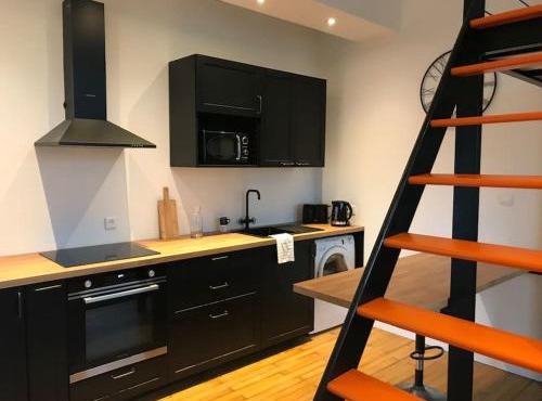 Studio cosy - Parking privé - Proche Lyon