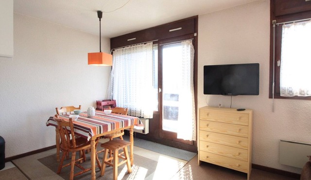 Studio for 4 pers, 100m from slopes, near shops