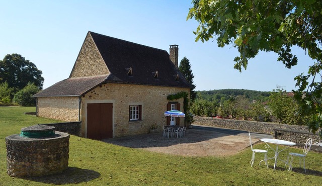 Stunning home in Val-de-Louvre-et-Caude