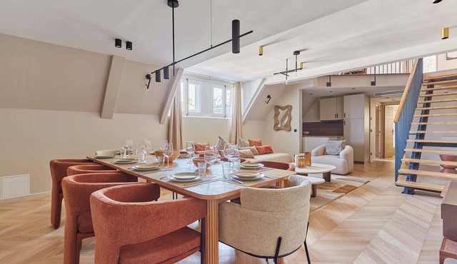 Sublime Duplex Arc de Triomphe/Trocadero