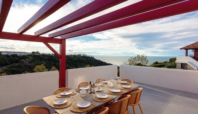SUNSET . Keyweek Villa ocean view and private pool