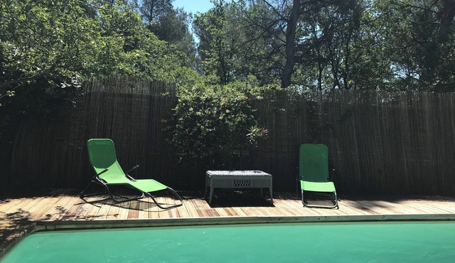 T2 in private property in garden with pool overlooking pinewood
