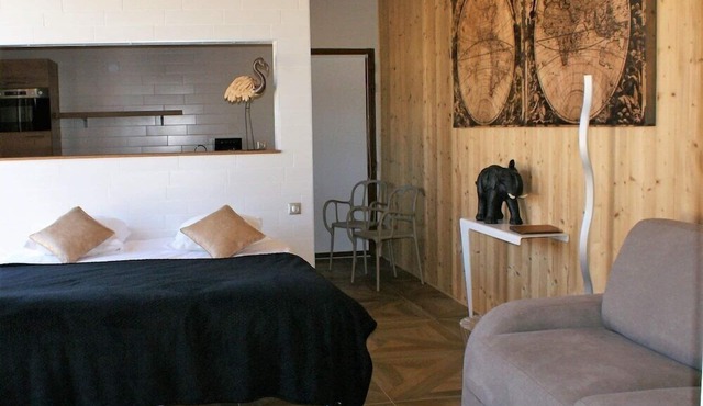 What Else Hotel