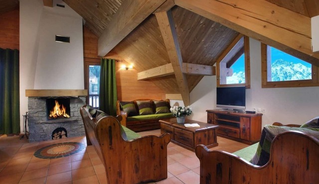 Wifi, 50m from resort center, fitness, swimming pool, sauna, hammam, balcony, tv, ski locker, 40m²