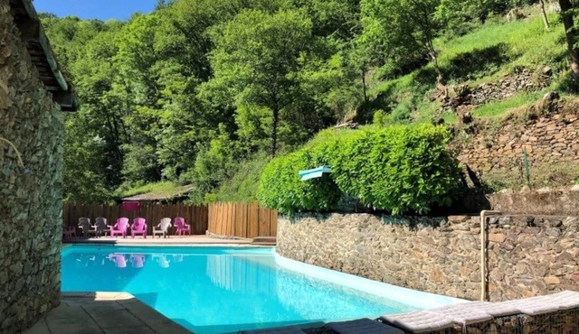 ZEcamping 3* toboggans chiens acceptés locatif LV BBQ 60m2 6 pers