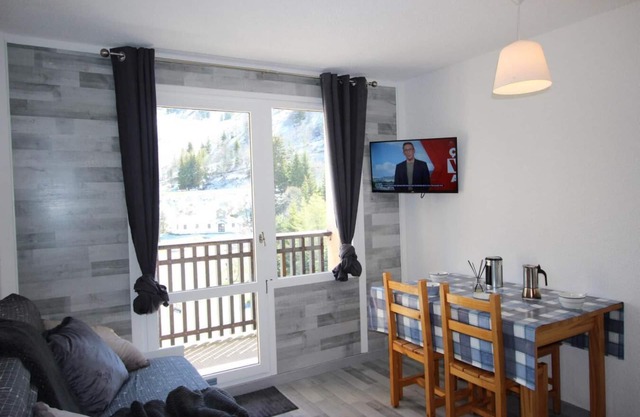 10th floor, balcony, tv, 19m², Chamrousse
