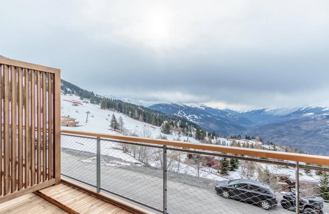 3rd floor, fitness, swimming pool, sauna, hammam, balcony, ski locker, 90m², Les Arcs