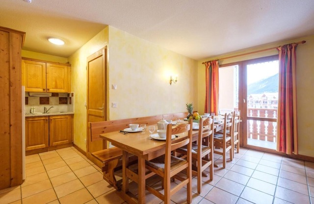 Wifi, 50m from shops, fitness, sauna, balcony, tv, ski locker, 72m², Val Cenis