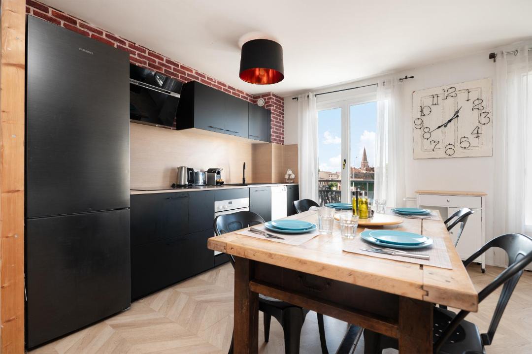 Toulouse City-Centre Apartment | T3 vue canal & clocher et parking, Toulouse centre