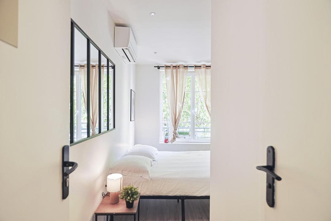 Villette - Maisons Neuves Apartment | LES BULLES DE MONA - Passion - Spa - Clim
