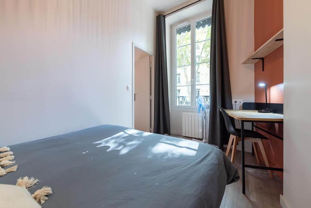Voltaire - Saint Amour Apartment | Let's- 2 and 1 - Sweet Voltaire