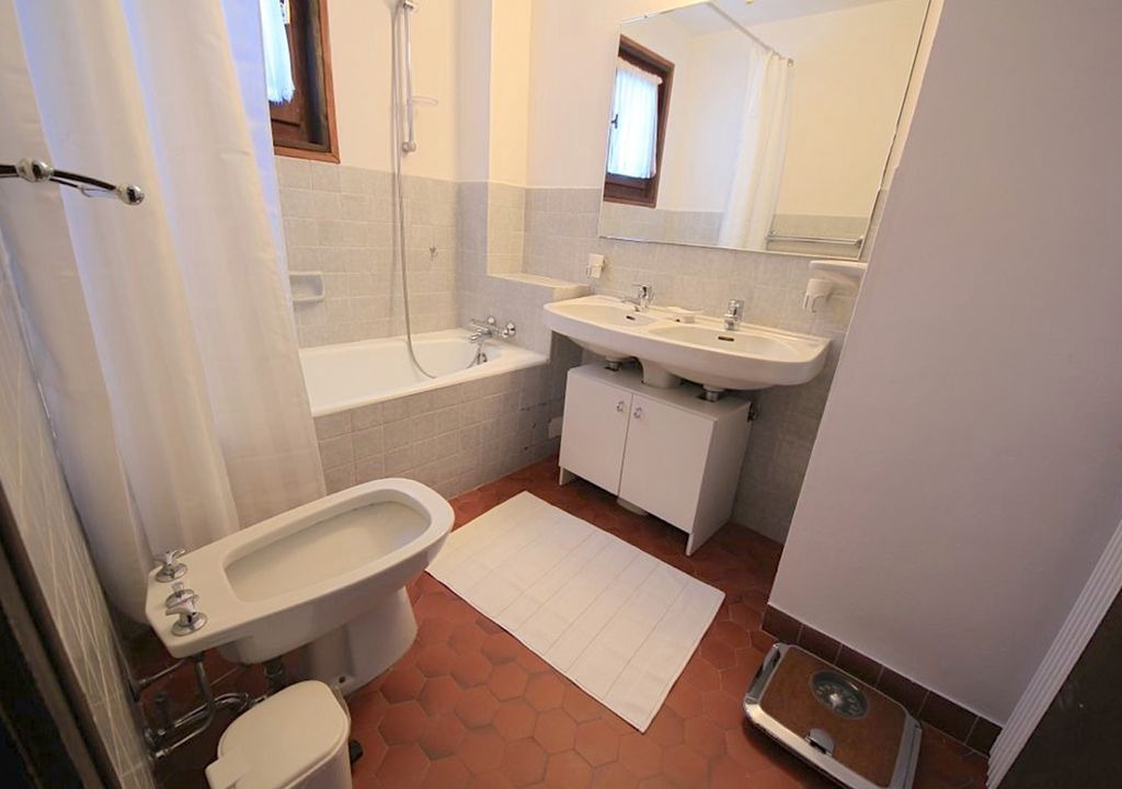 Photo of Bathroom in Le Tour