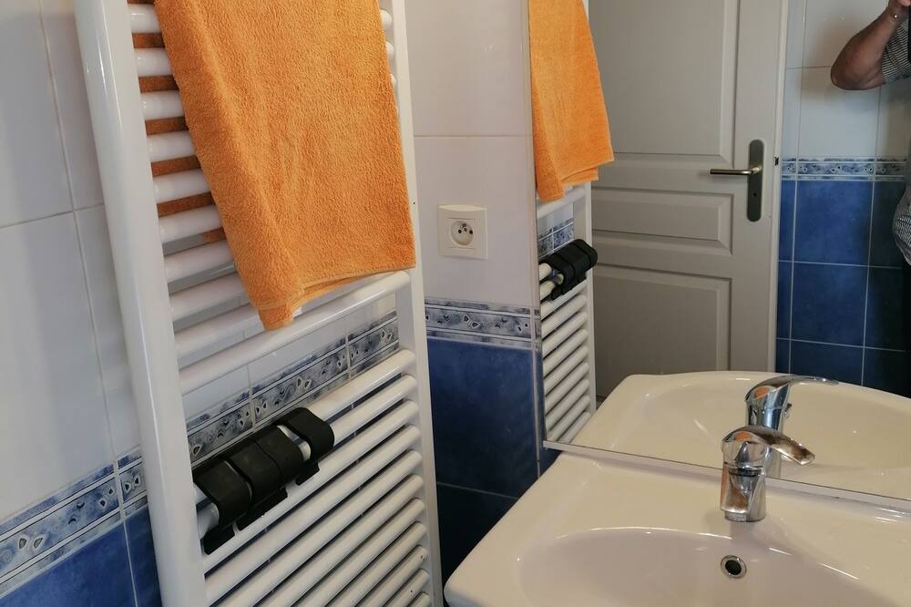 Photo of Bathroom in Voreppe
