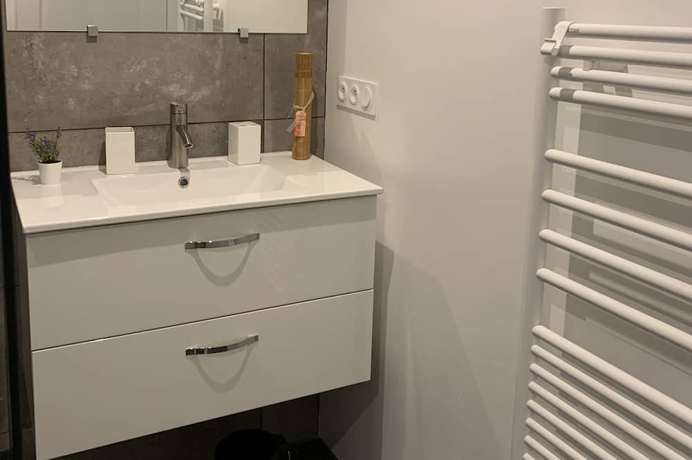Photo of Bathroom in Noyarey