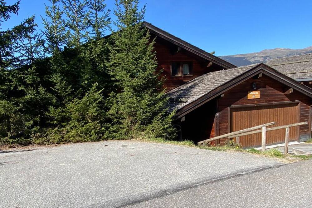 Photo of Outdoor in La Perriere