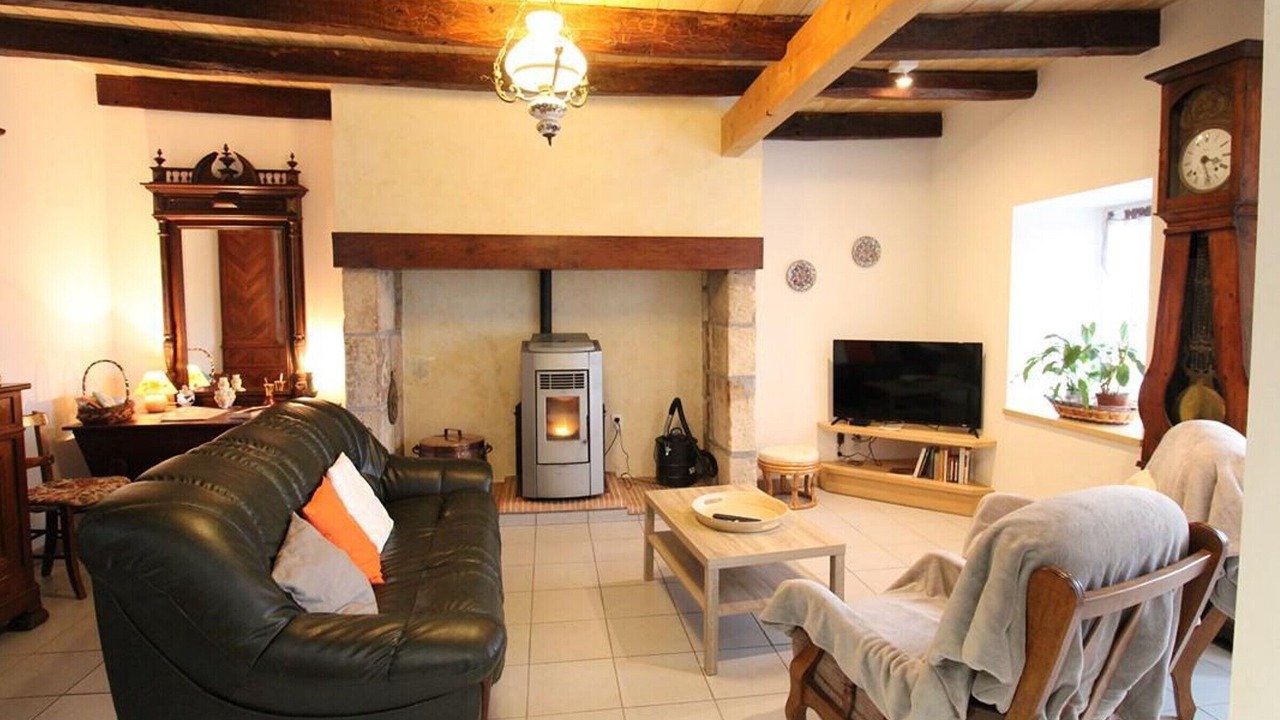 Photo of Livingroom in Arpajon-sur-Cere