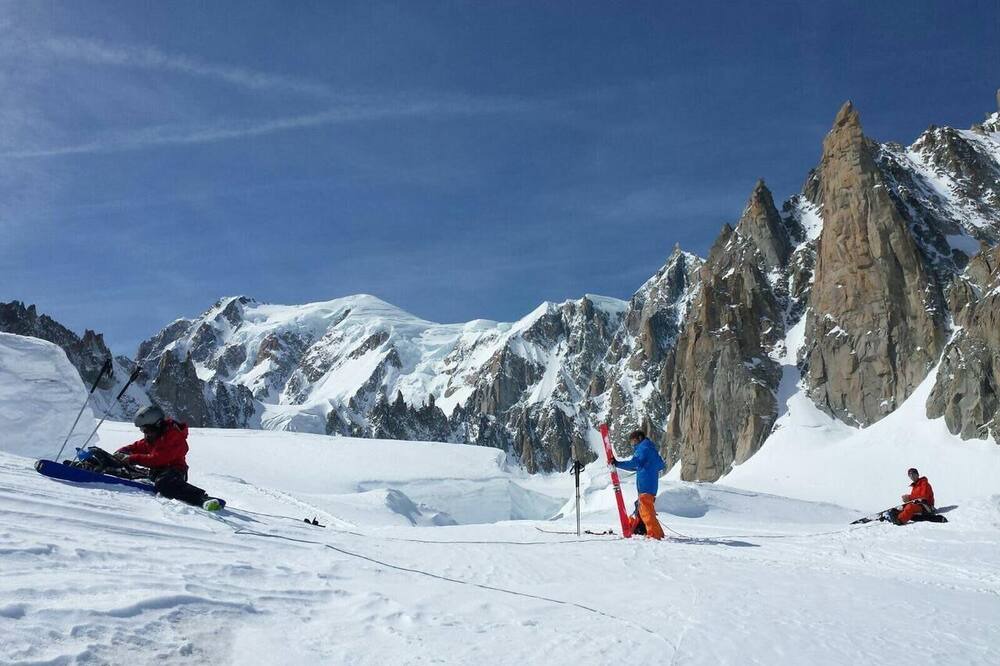 Photo of Others in Les Tines