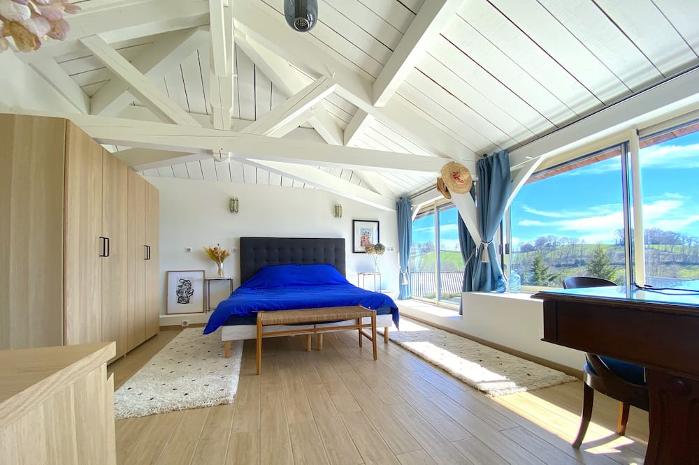 Photo of Bedroom in Soulages-Bonneval