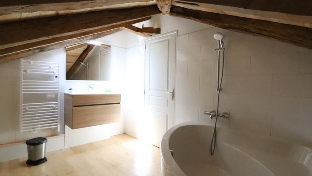 Photo of Bathroom in Pers