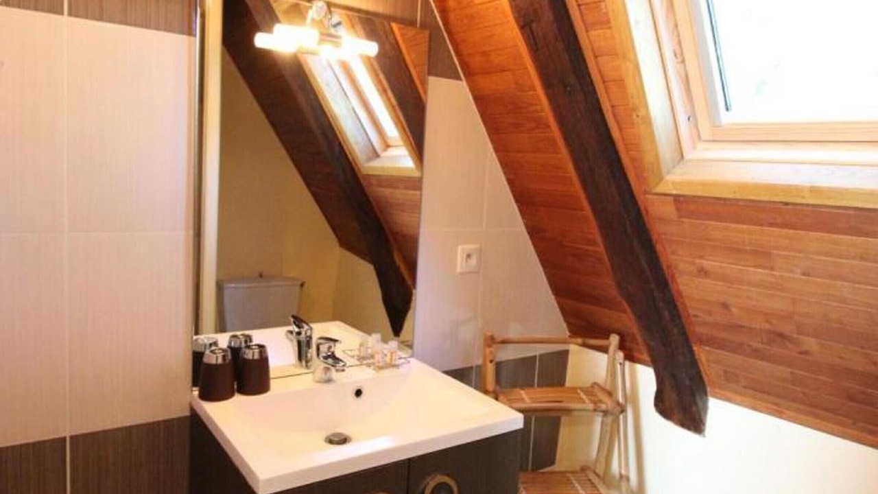 Photo of Bathroom in Ladinhac
