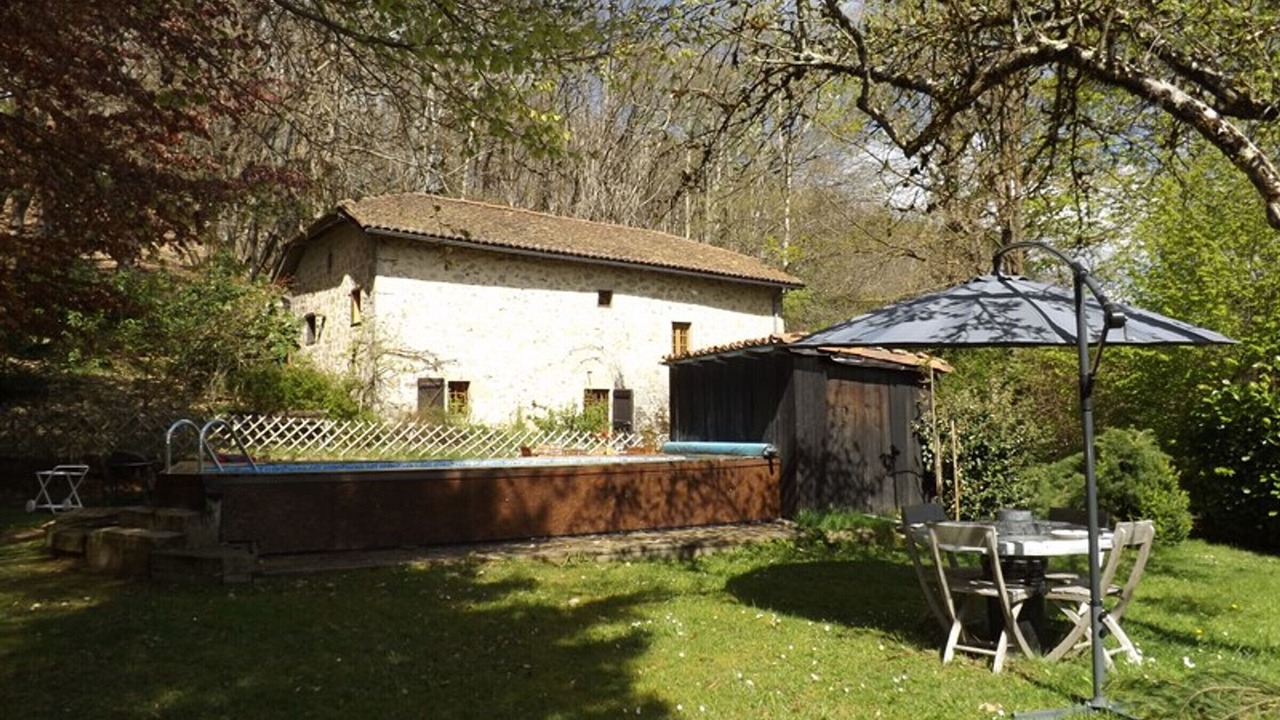 Photo of Outdoor in Parlan