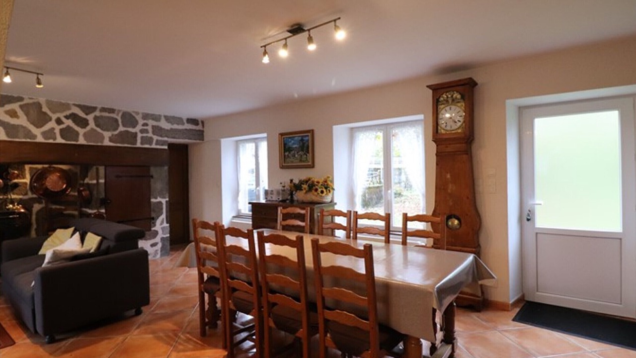 Photo of Others in Jou-sous-Monjou