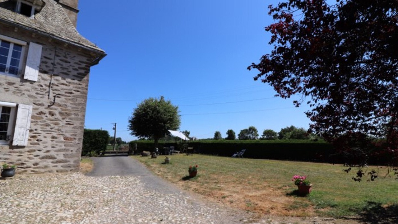 Photo of Others in Roannes-Saint-Mary