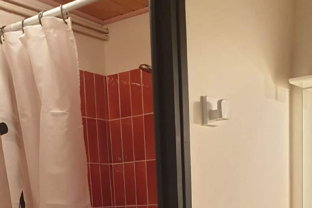 Photo of Bathroom in Mur-de-Barrez