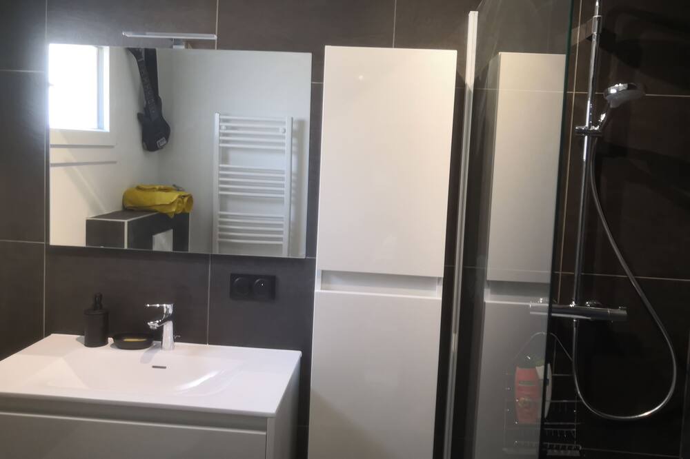 Photo of Bathroom in Gaillard