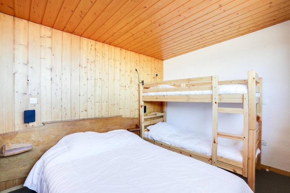 Photo of Bedroom in Arc-1600