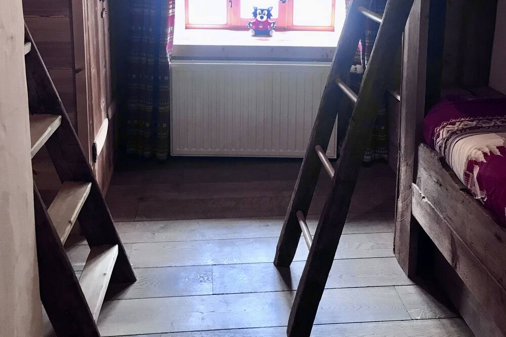 Photo of Bedroom in Le Villaret du Nial