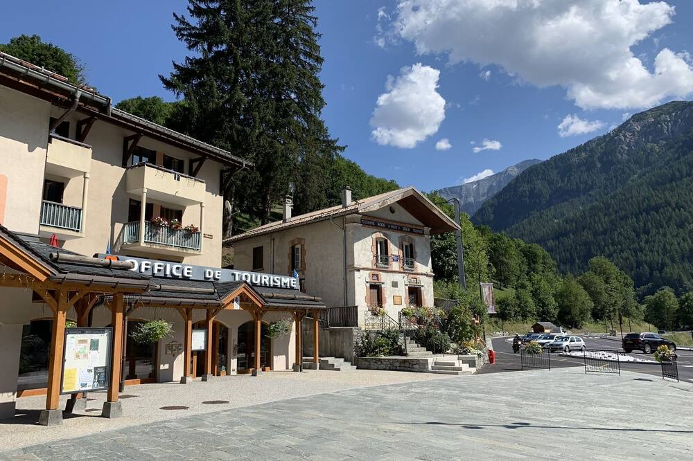 Photo of Outdoor in Nancroit