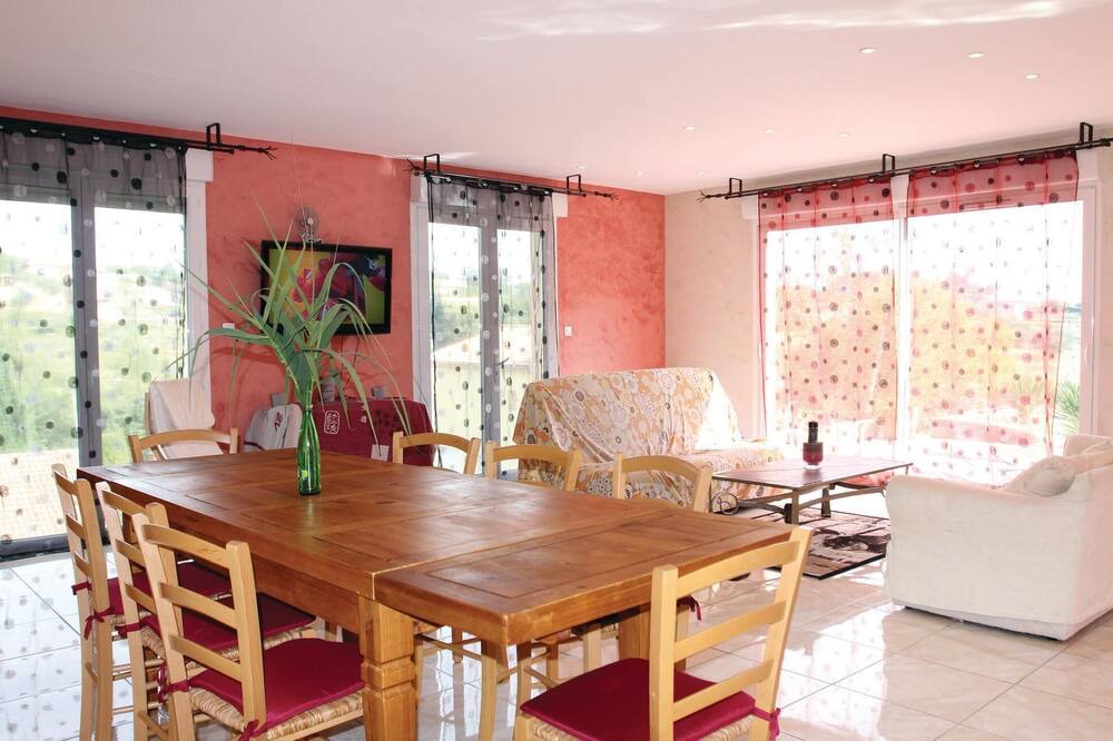 Photo of Bedroom in Aubenas