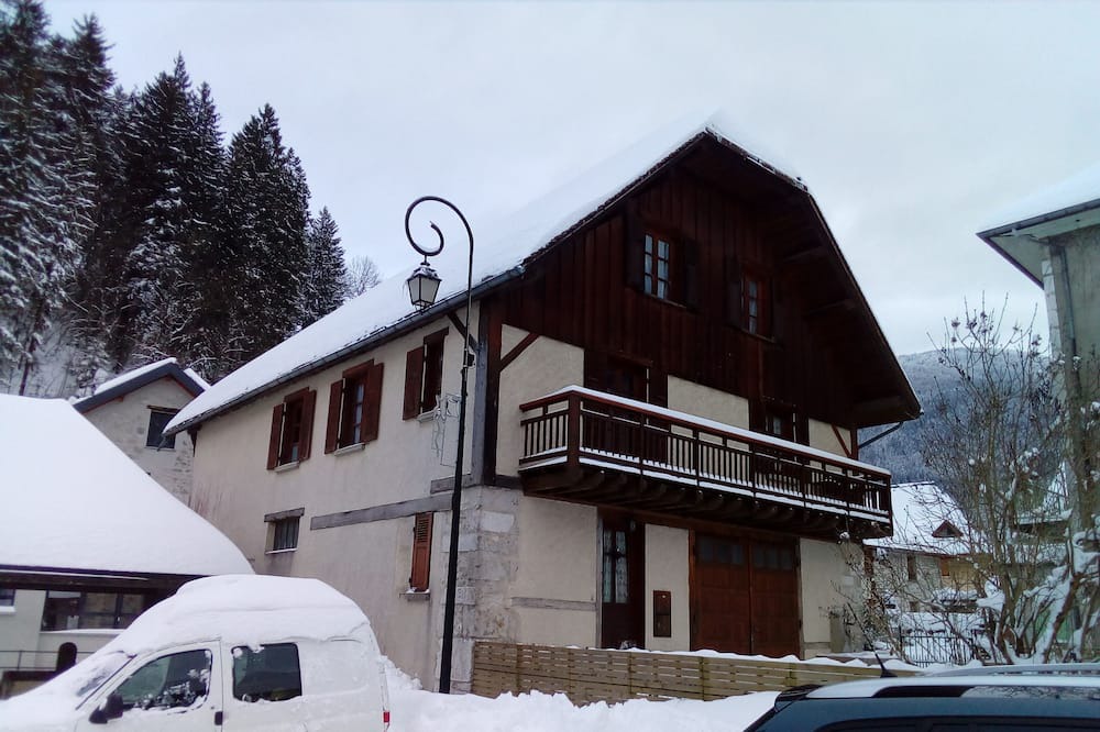 Photo of Outdoor in Saint-Pierre-d'Entremont