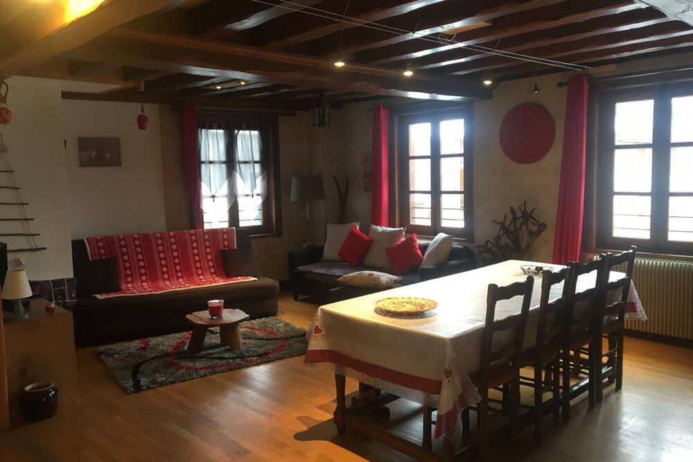 Photo of Livingroom in Saint-Pierre-d'Entremont