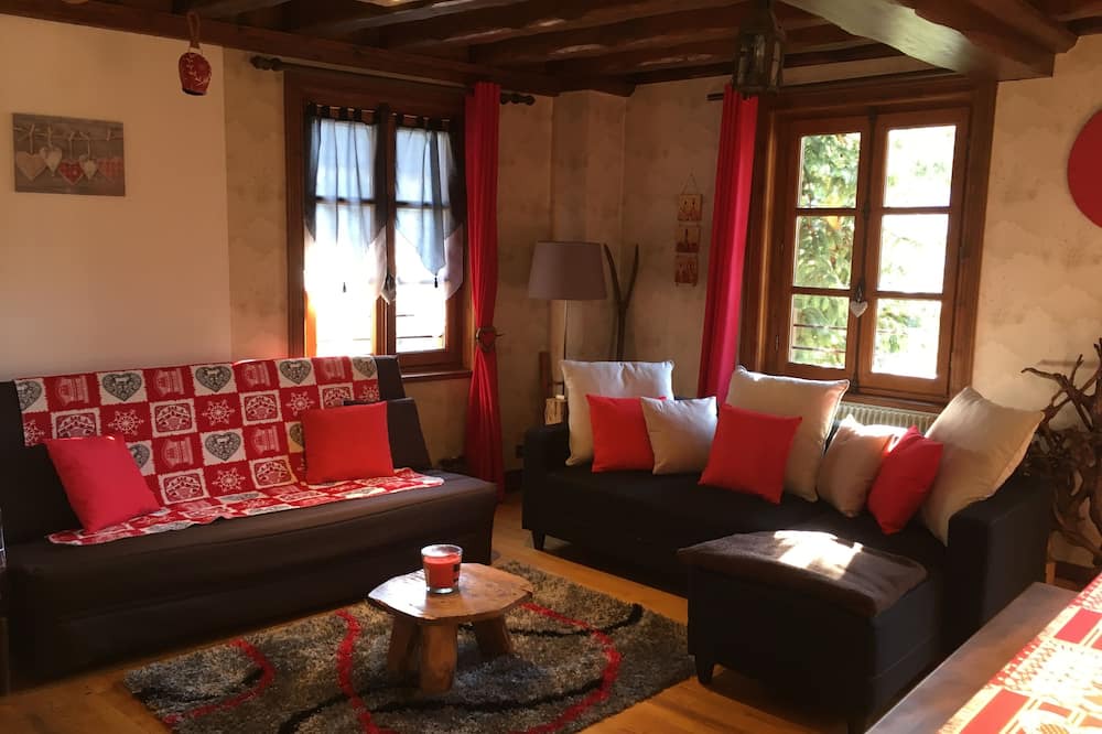 Photo of Livingroom in Saint-Pierre-d'Entremont