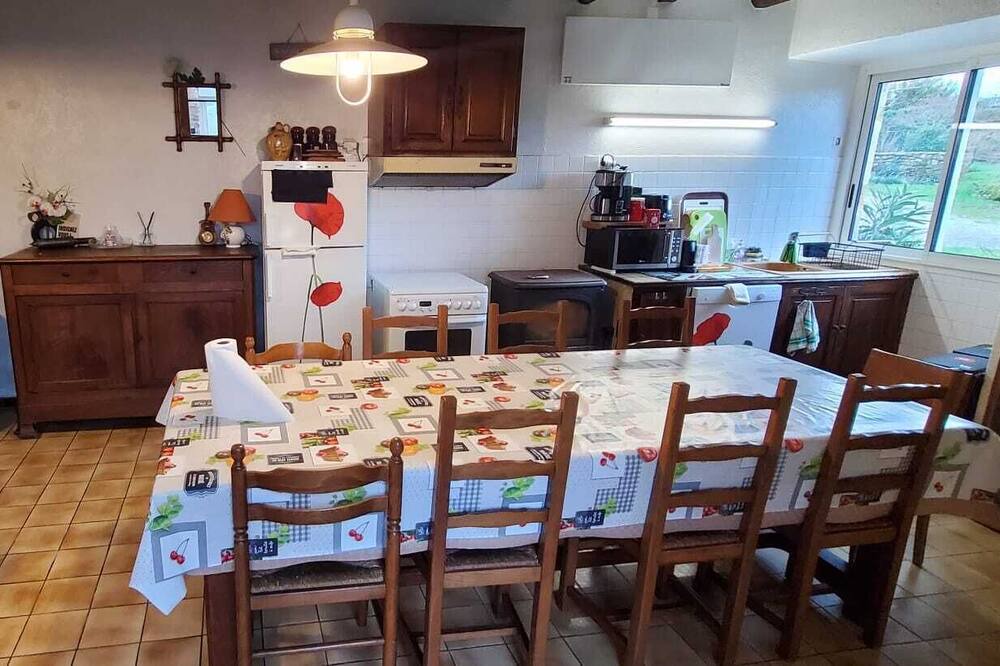 Photo of Kitchen in Causse-et-Diege