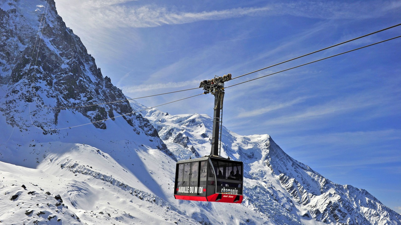 Photo of Others in Les Tines
